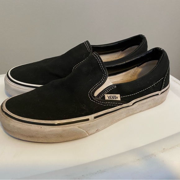 Black slip on vans - Picture 3 of 5